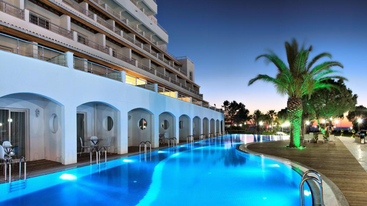 Batihan Beach Resort & Spa クシャダス エクステリア 写真