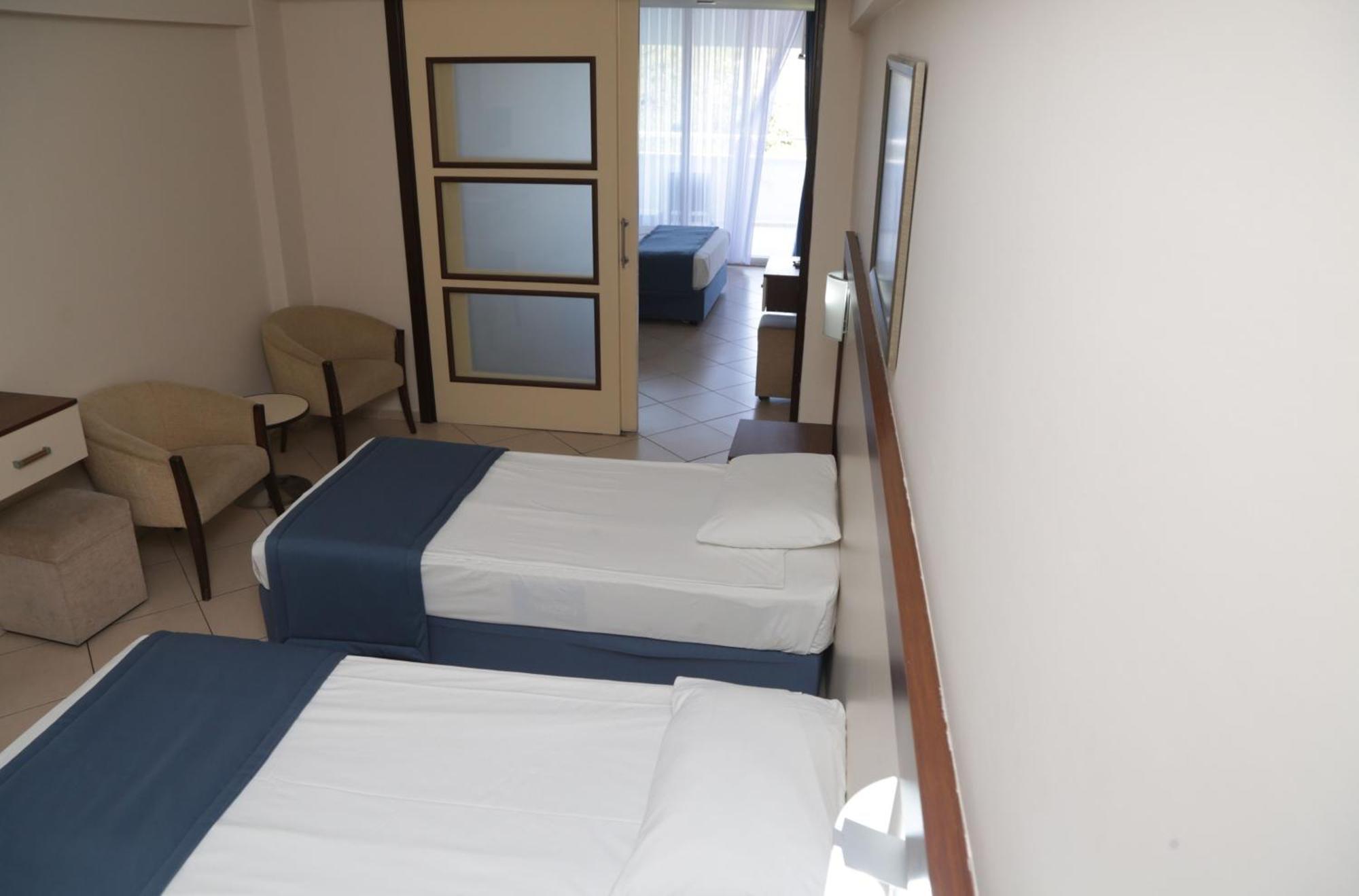 Batihan Beach Resort & Spa クシャダス エクステリア 写真